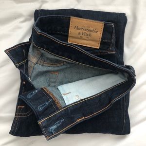 Abercrombie & Fitch Slim Straight Jeans